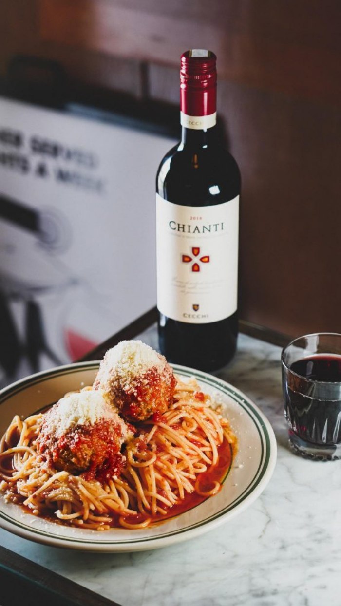 batch best wine with spaghetti and meatballs 576x1024 1