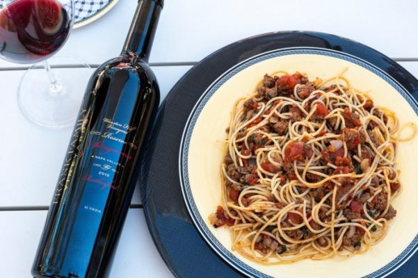 Những cách kết hợp rượu vang và mì spaghetti 