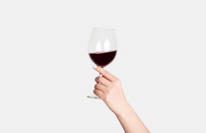 Rượu vang sạch có nghĩa là gì? Tìm hiểu về xu hướng sử dụng rượu sạch 