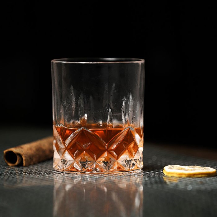 Tìm hiểu về rượu Whisky và những bất ngờ thú vị có thể bạn chưa biết 
