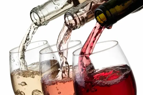 Tìm hiểu 5 đặc điểm của rượu vang là gì?