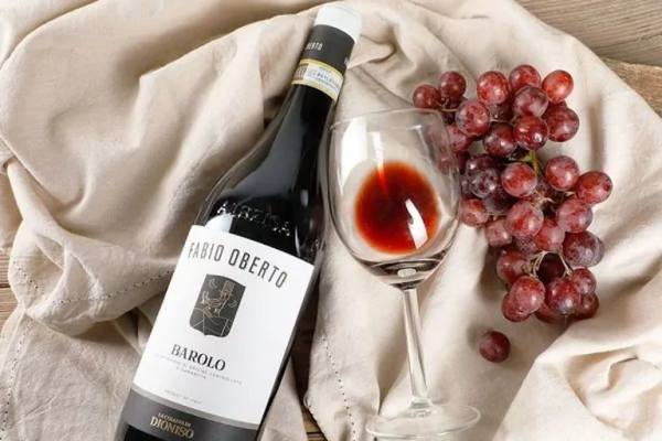 Rượu vang Barolo của Ý