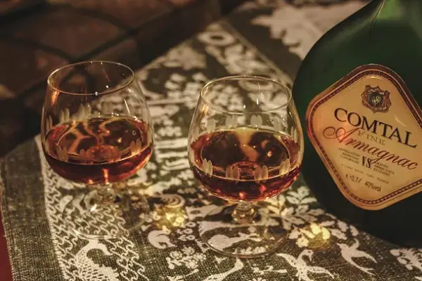 Khám phá sự khác nhau giữa rượu Cognac và Armagnac