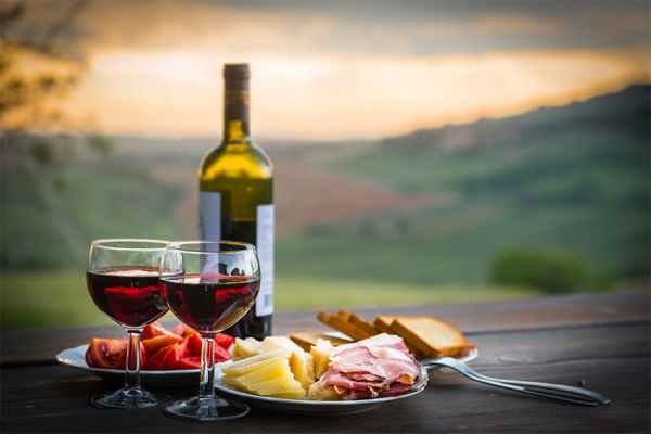 Khám phá 9 sự thật cần biết về rượu vang Ý