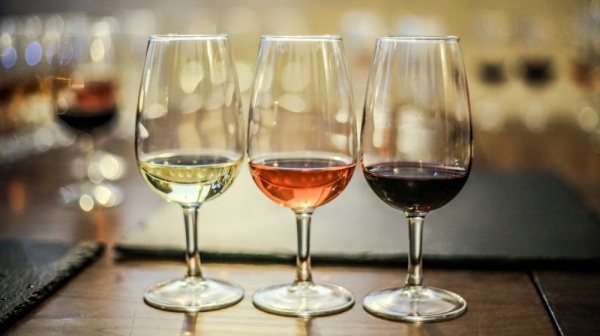 Các cách phân loại rượu vang các bạn nên tham khảo 